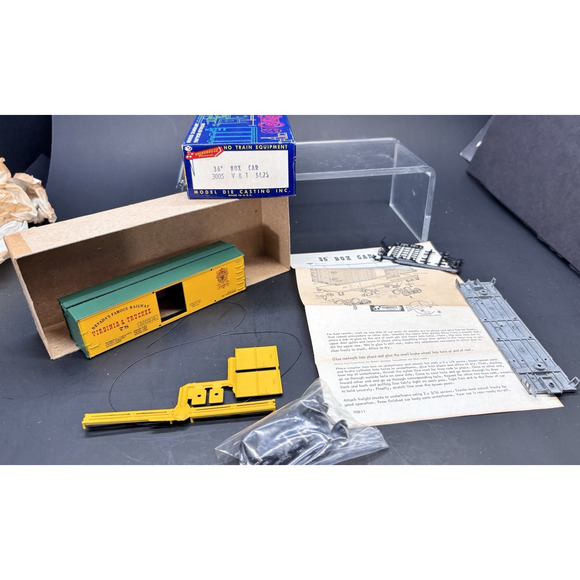 Roundhouse HO Gauge 36' Box Car Virginia & Truckee Nevada Railway w/Original box - Picture 15 of 16